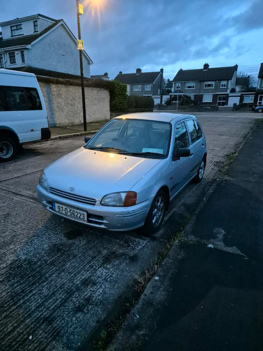 Toyota starlet - Image 2