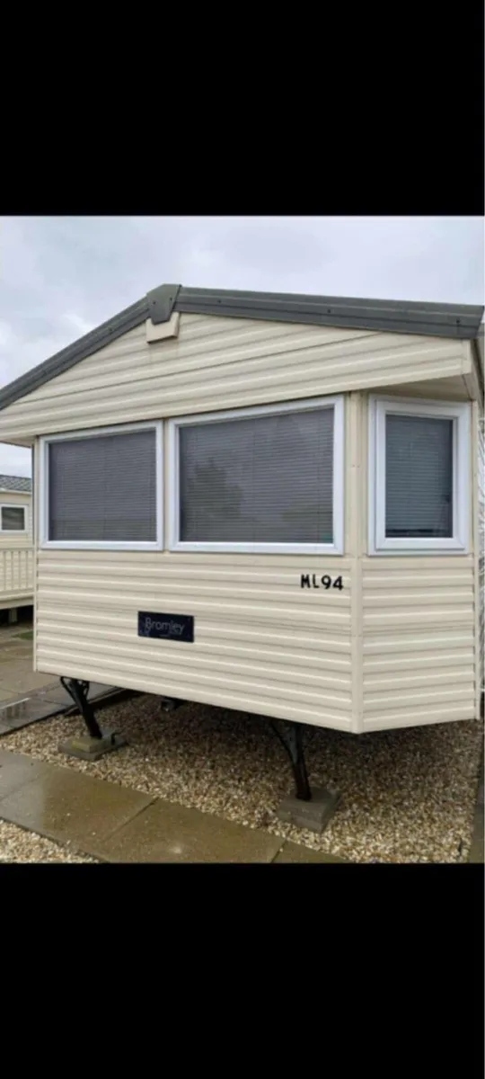 Delta Bromley 39x12 4 Bedrooms - Image 1