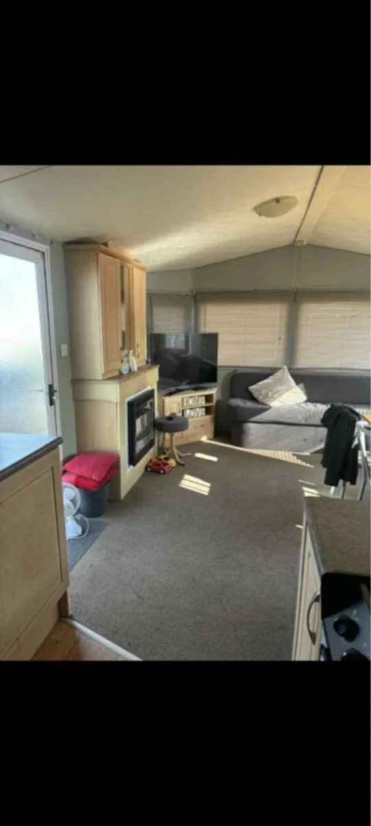 Delta Bromley 39x12 4 Bedrooms - Image 2