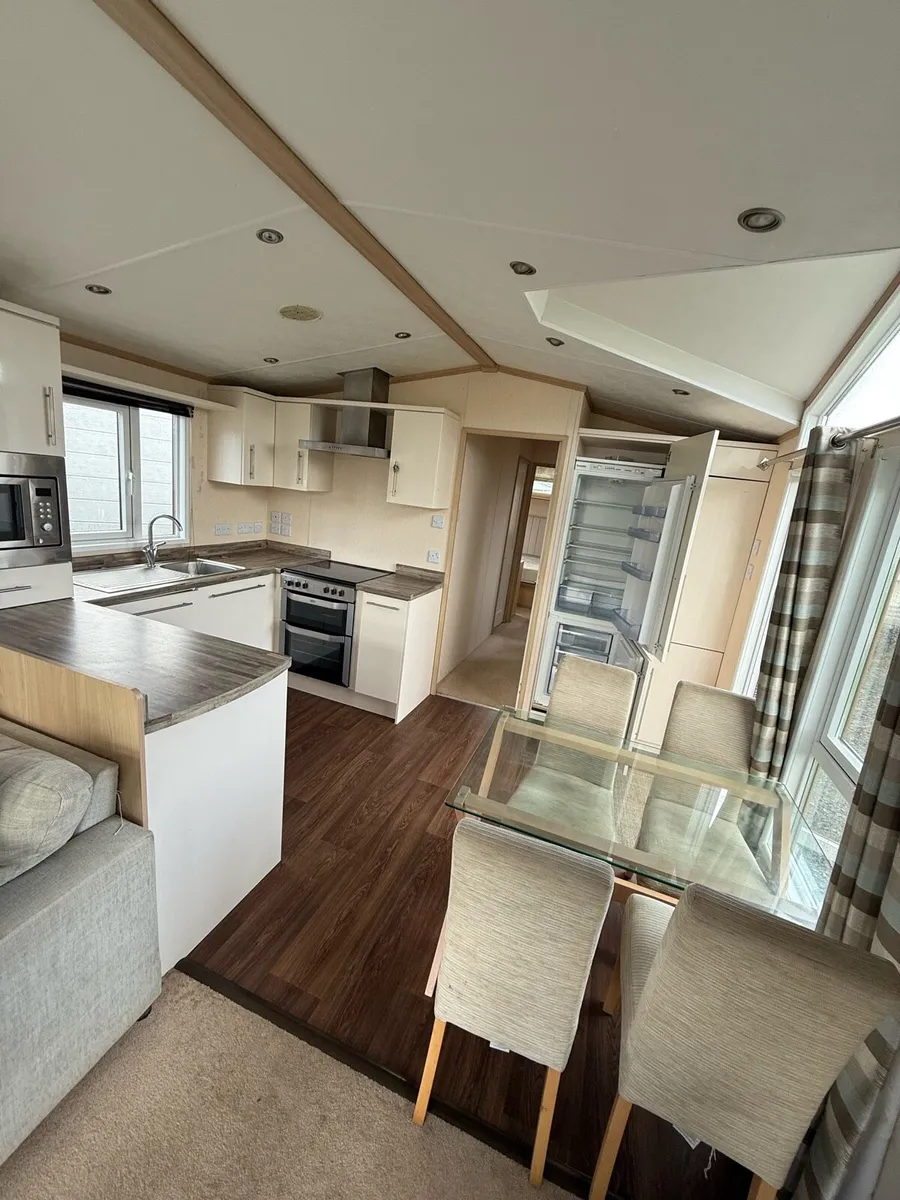 Pemberton Lodge 40-13  At TPS caravan sale - Image 4