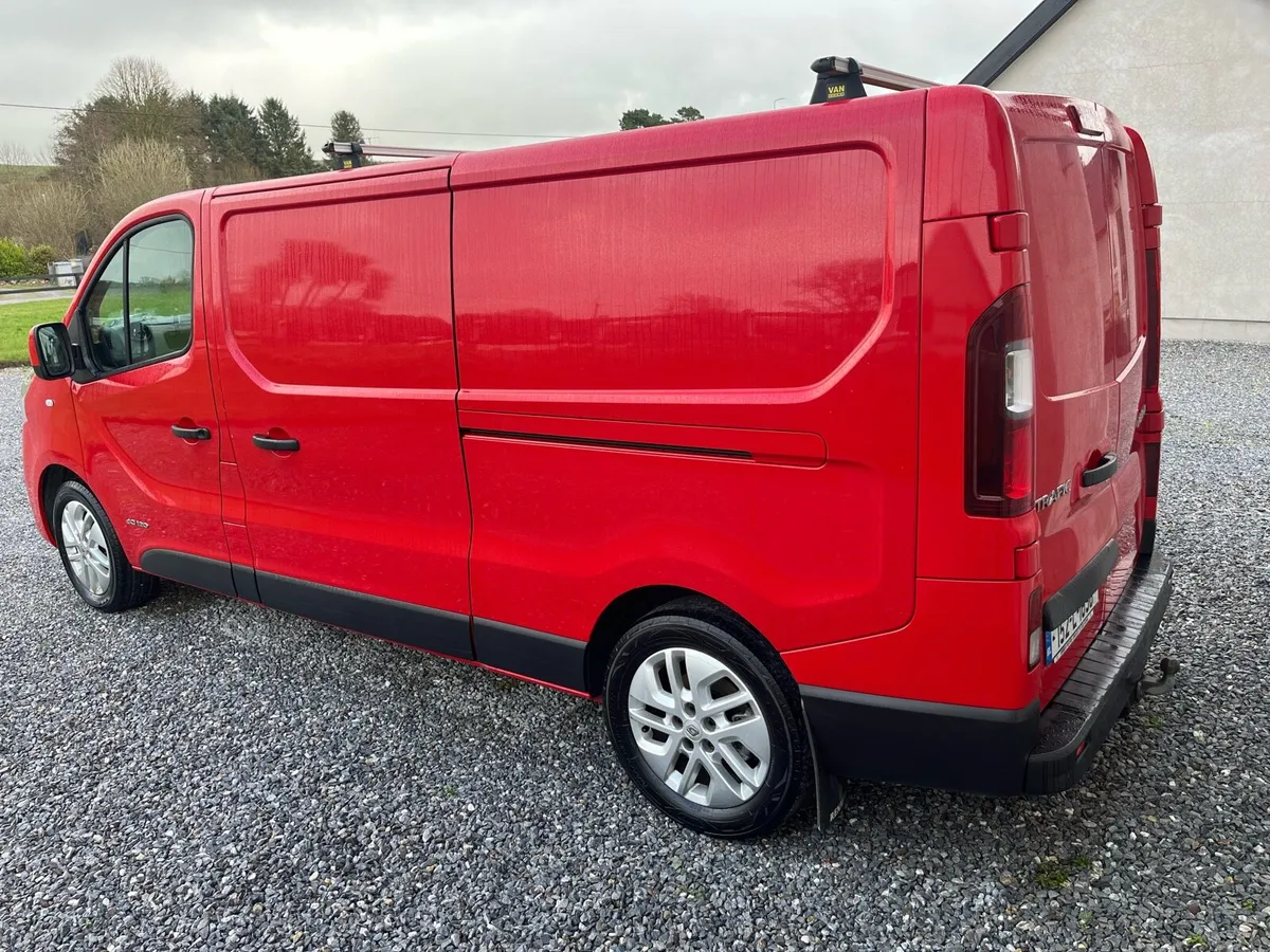 Renault Trafic - Image 4