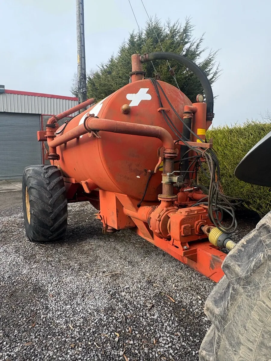 1300 GAL SLUDGEATOR - Image 1