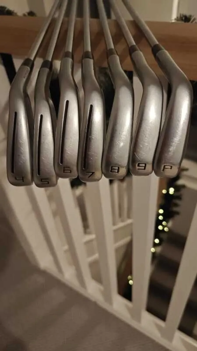 Taylormade P790 Irons / 4 - PW / KBS Tour X - Image 2