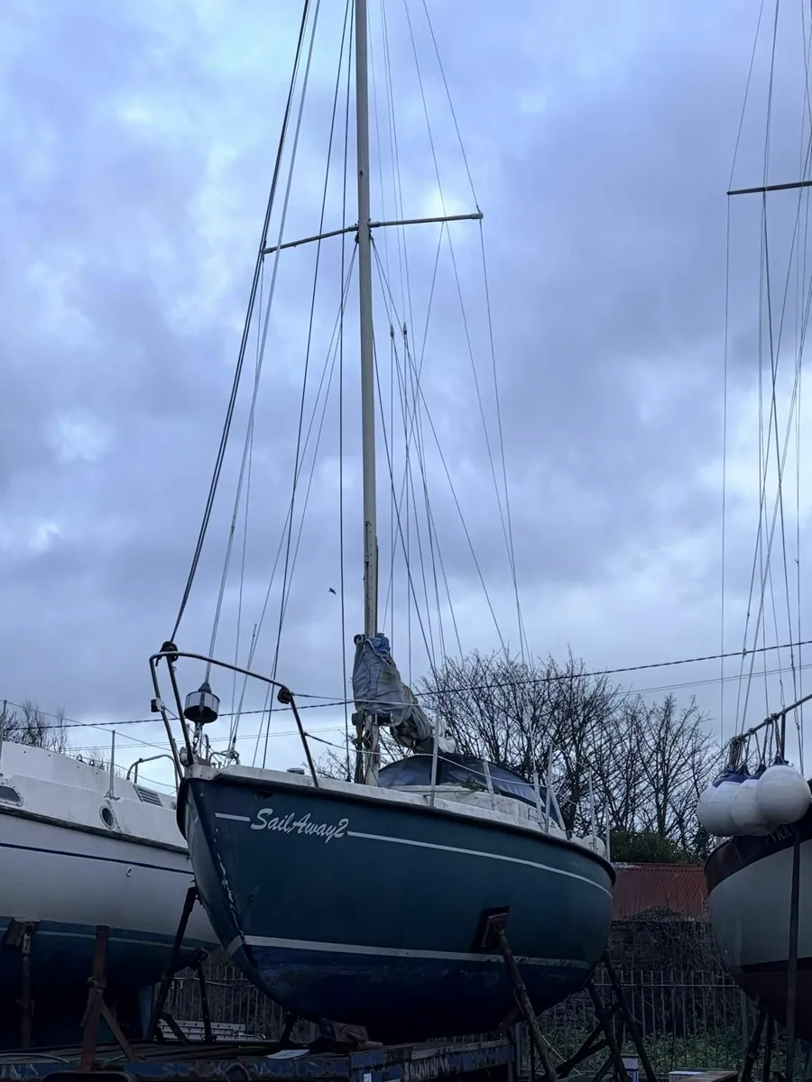 Jeanneau Sangria 25ft Yacht - Yanmar Diesel Engine - Image 1