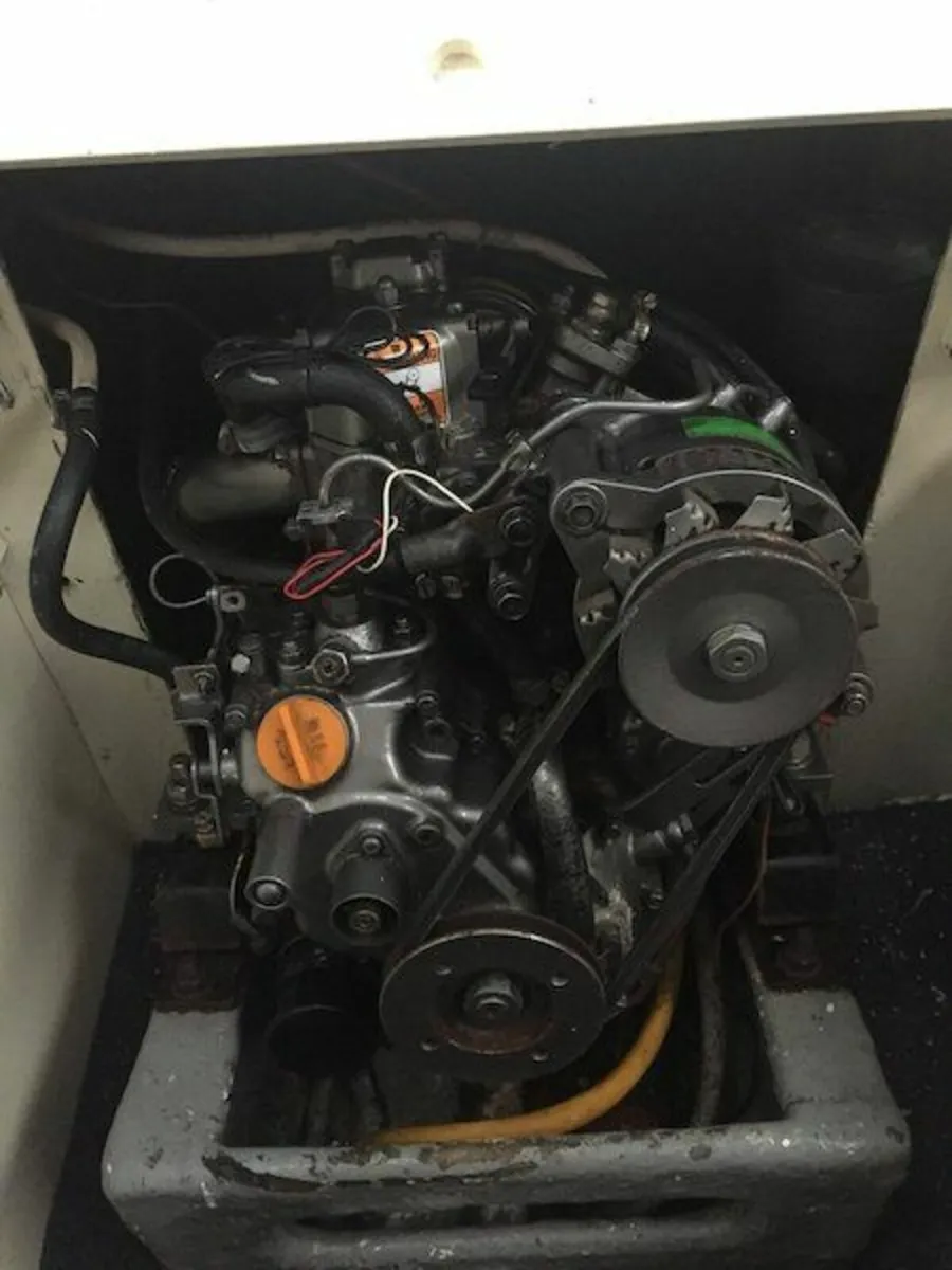 Jeanneau Sangria 25ft Yacht - Yanmar Diesel Engine - Image 3