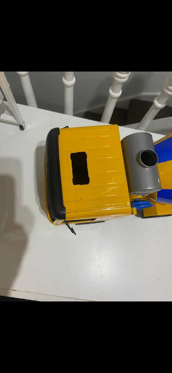 Bruder Toy Truck - Image 2