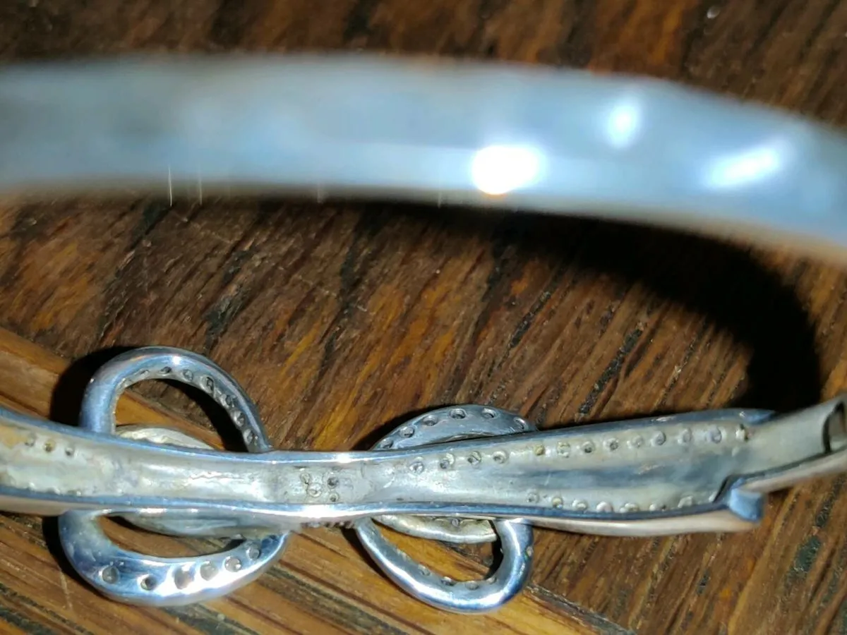 SPARKLING RIBBON, 925 Silver Heavy Wide Bangle ! - Image 3