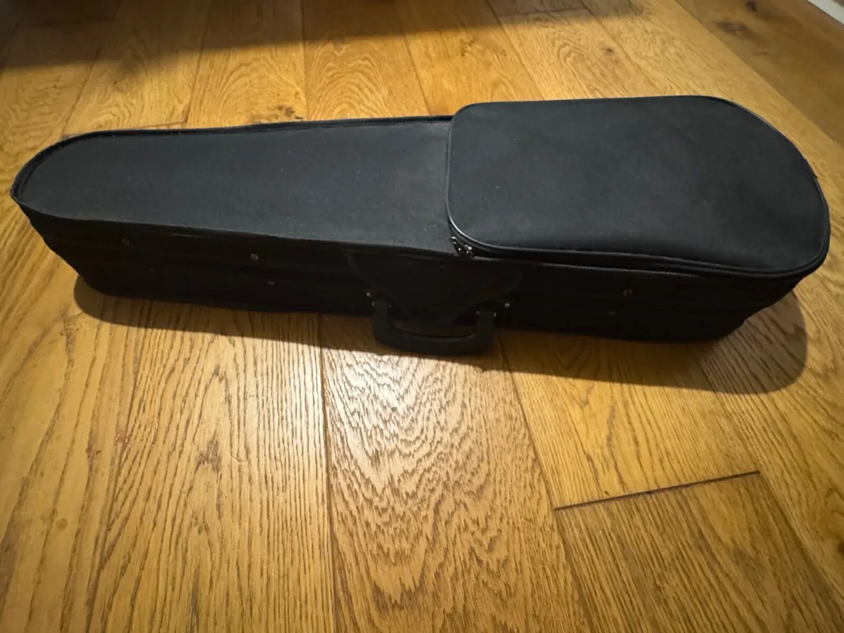 Violin 4/4  - Full size for sale - Image 2
