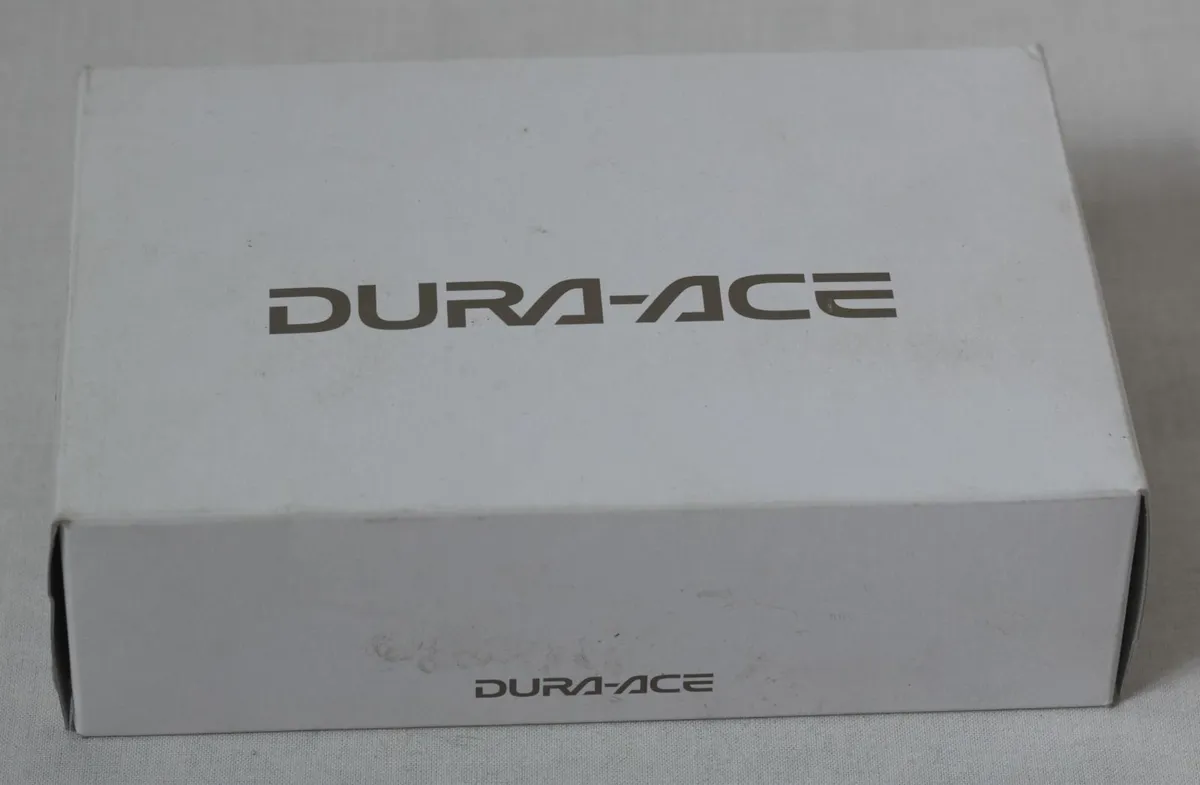 Shimano Dura-Ace Front Hub (HB-7700) | NOS - Image 3