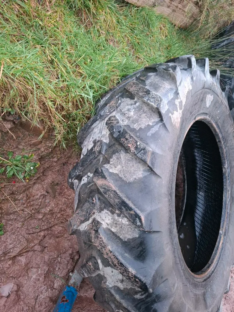 Sound tractor tyres - Image 3