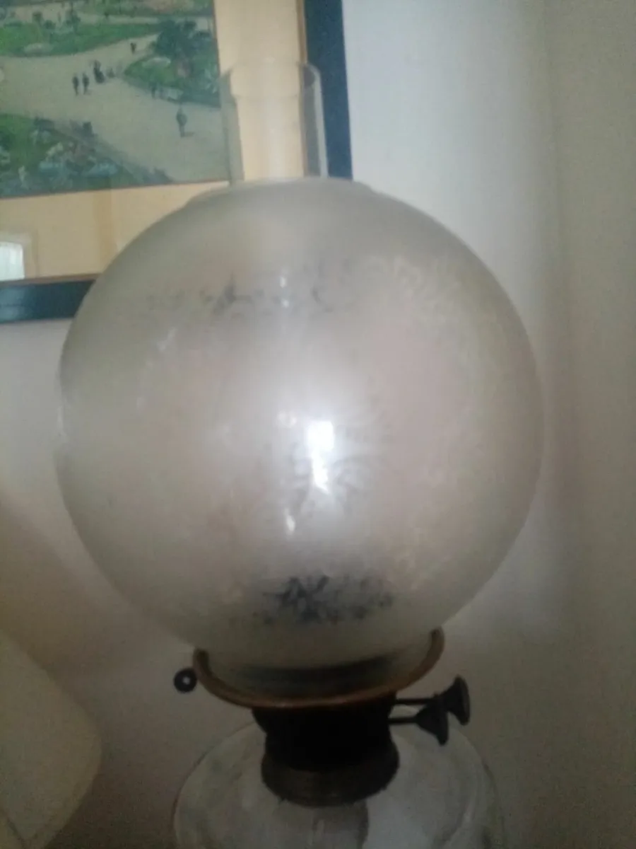 Victorian Oil Lamp - Image 3