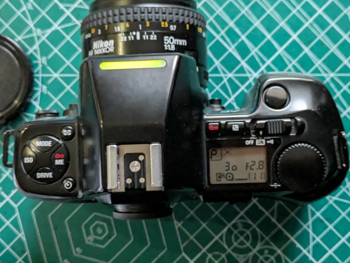 Nikon F801S - Image 2