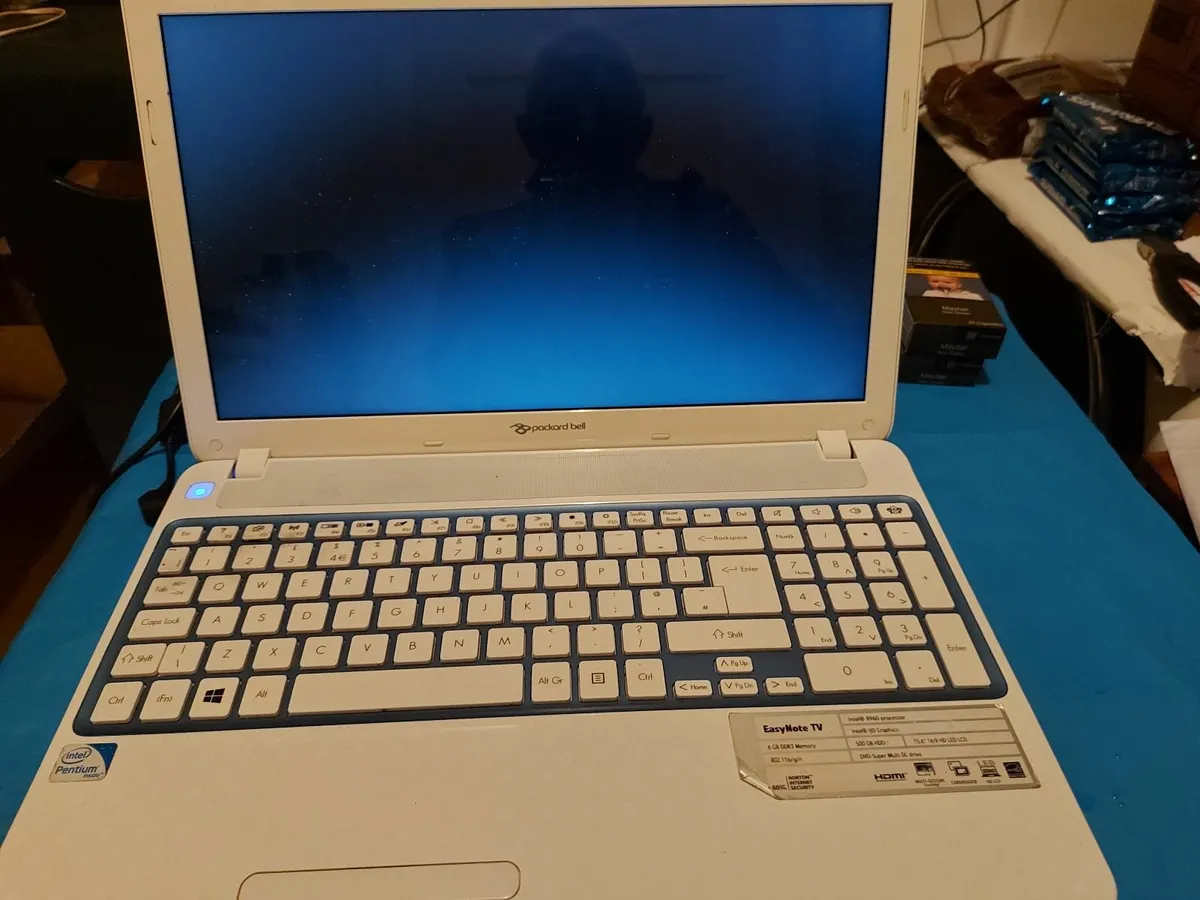 Packard Bell EasyNote TV 15.6 inch Laptop, White - Image 1