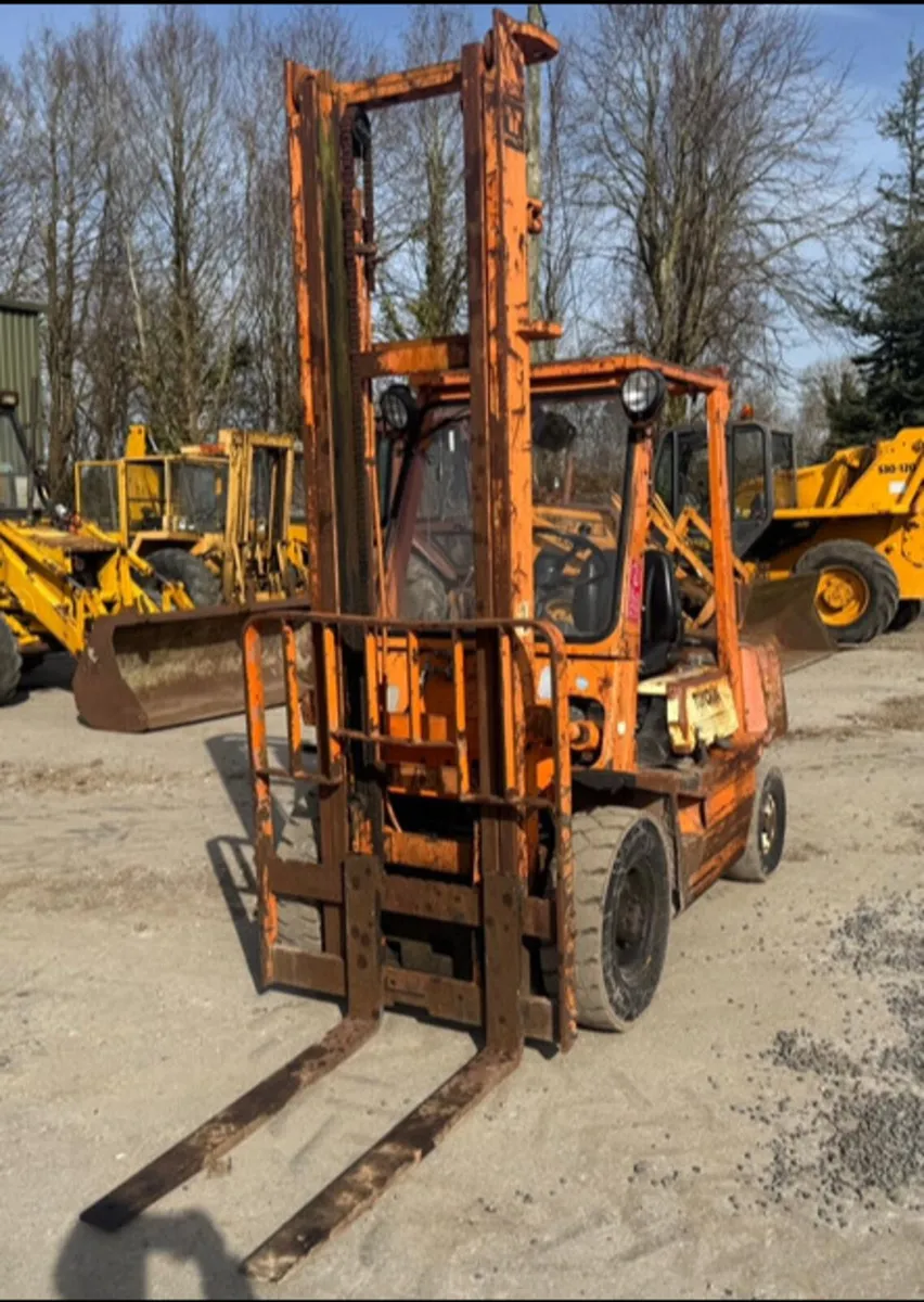 Toyota 3 ton forklift - Image 2