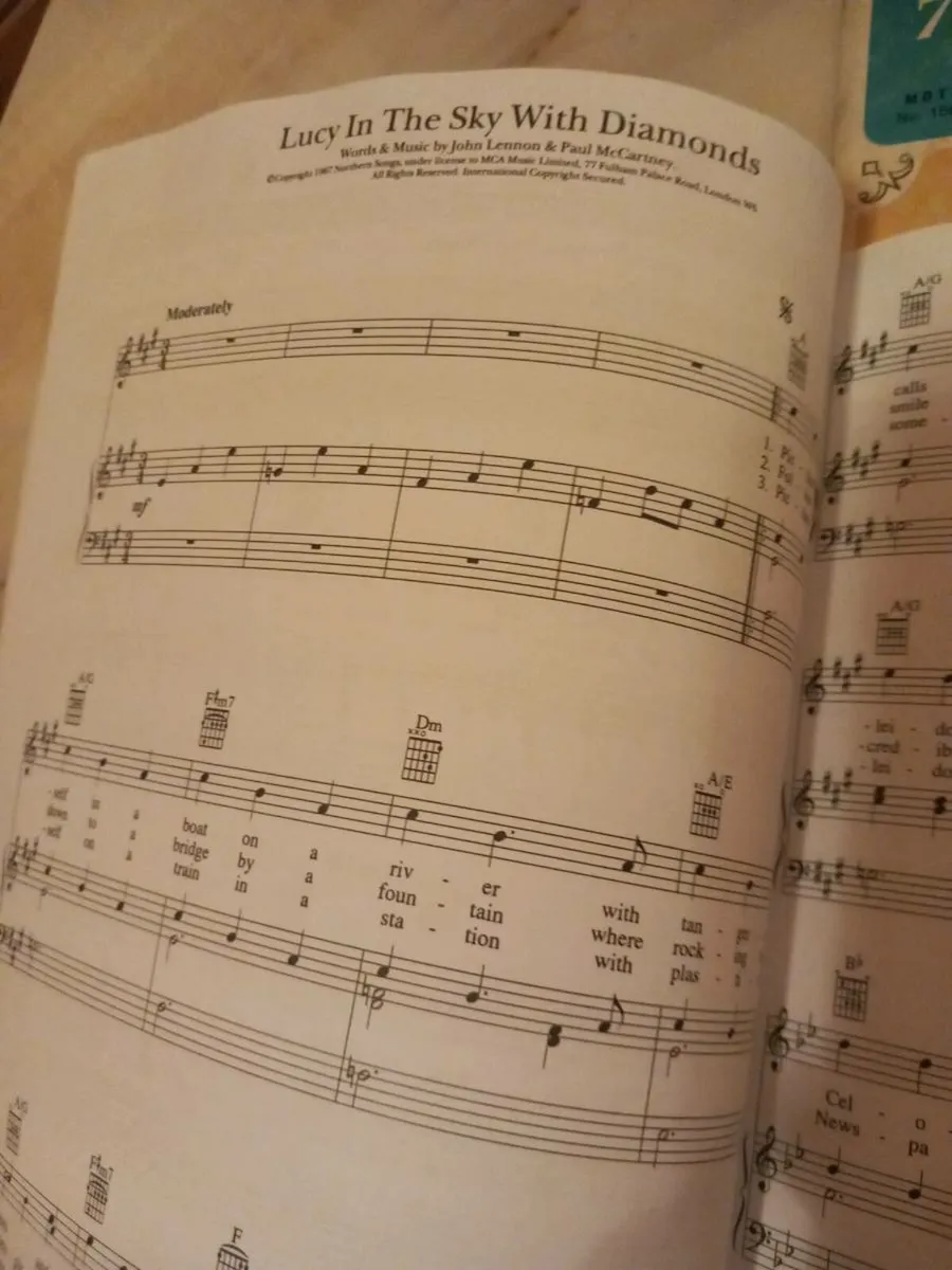 8 x music books, Beatles, guitar, post 6e D18 - Image 3