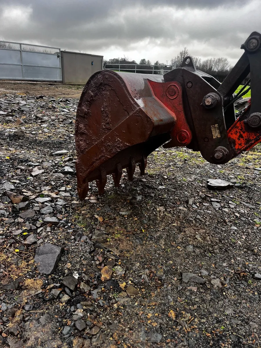 2018 doosan dx140lc - Image 4