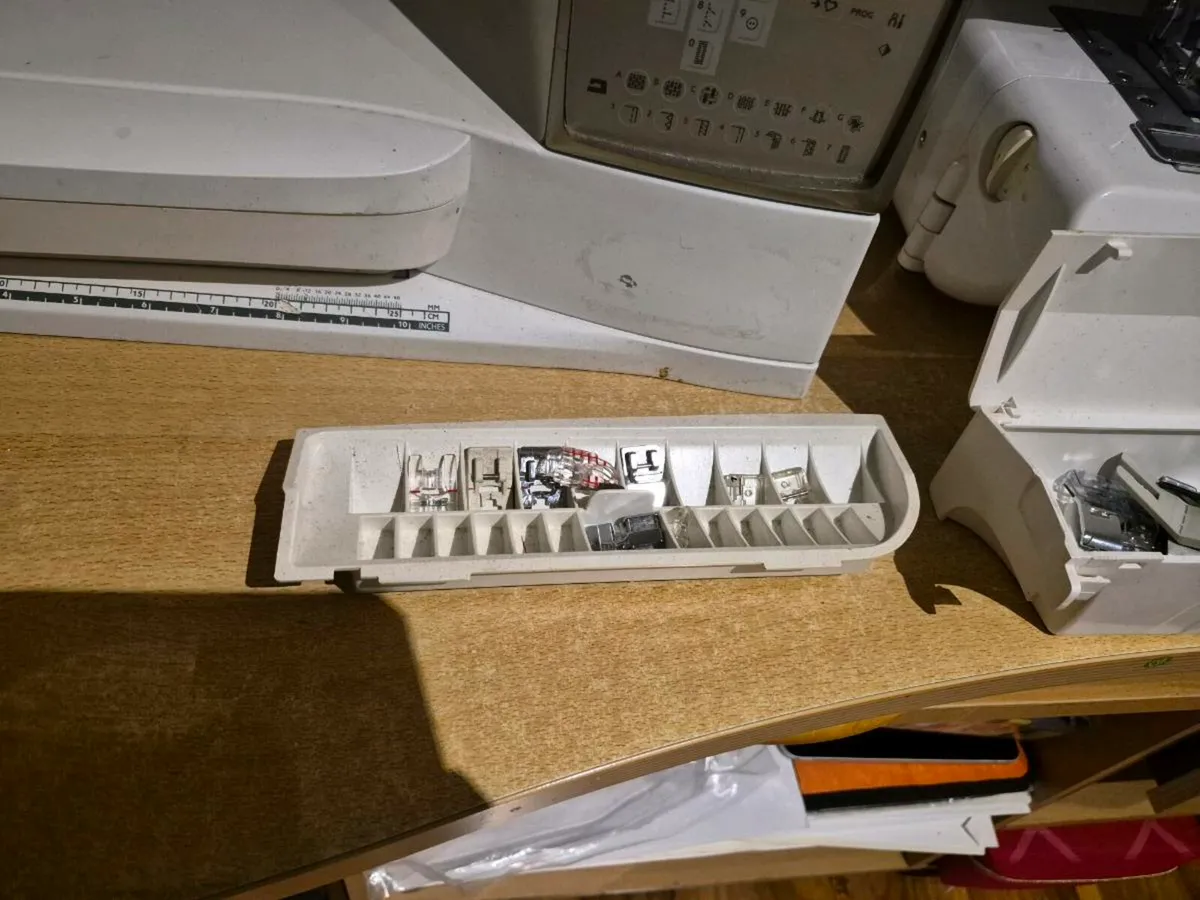 Husqvarna Embroidery machine - Image 4