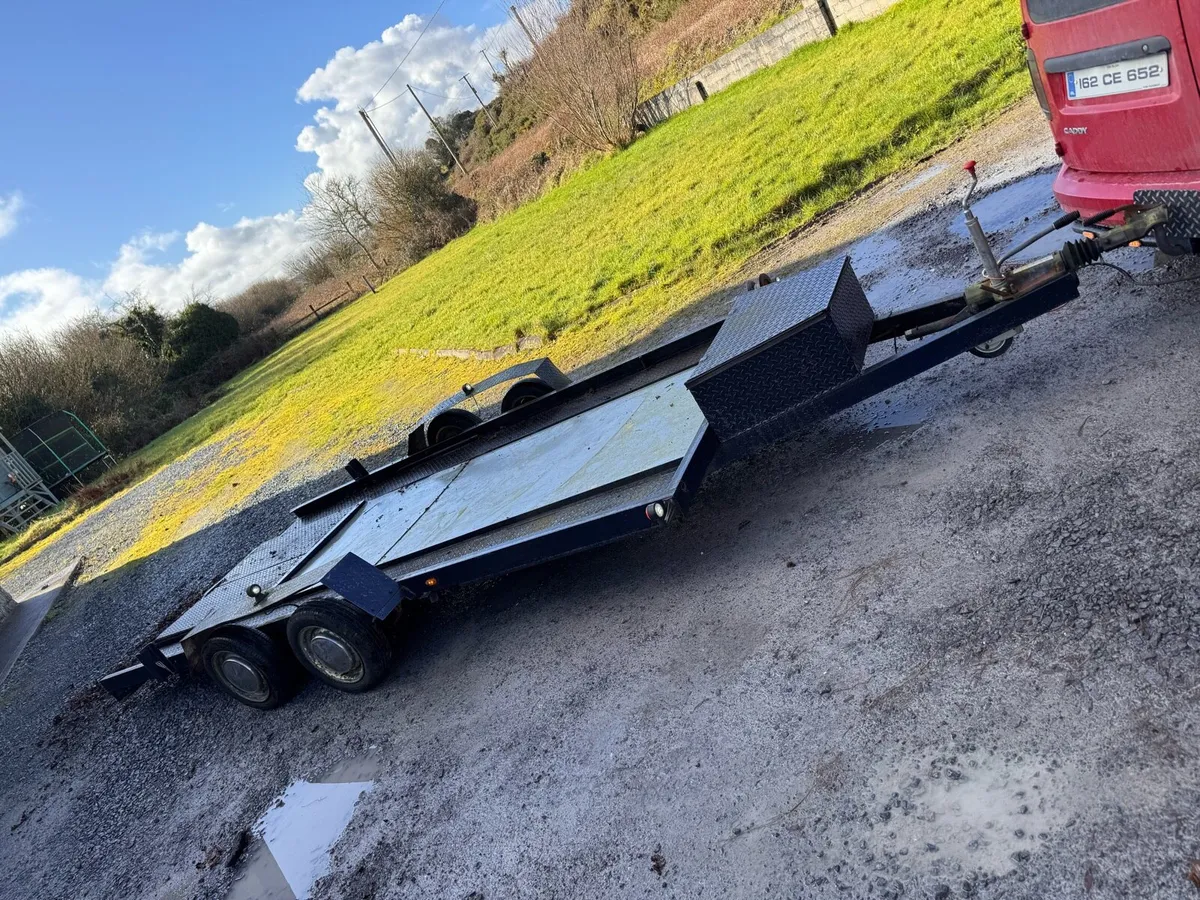 Car transporter - Image 1