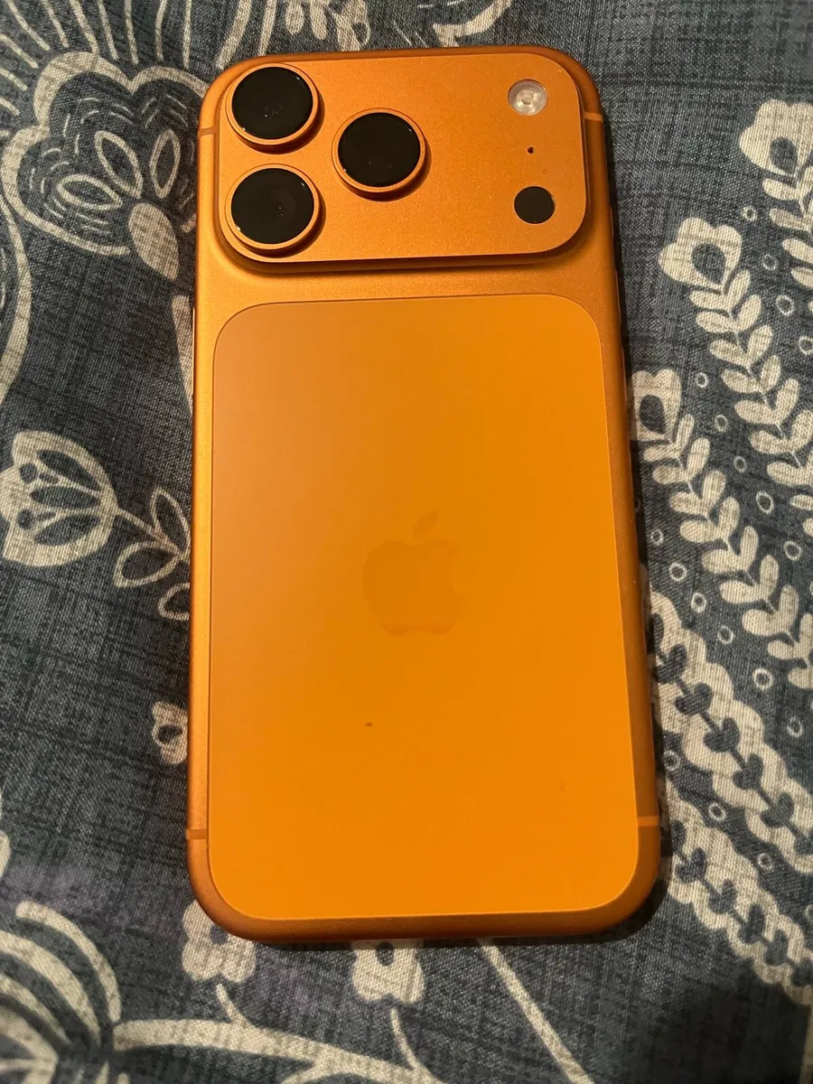 iPhone 17 pro - Image 4