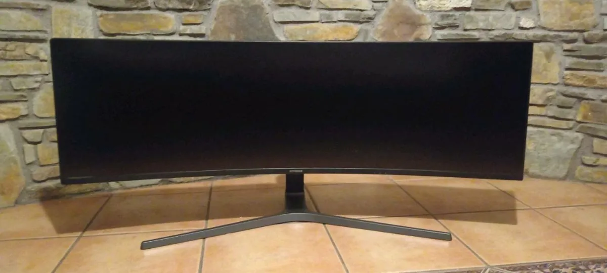 Samsung Odyssey 49" Curved Ultrawide Gaming Monito - Image 4