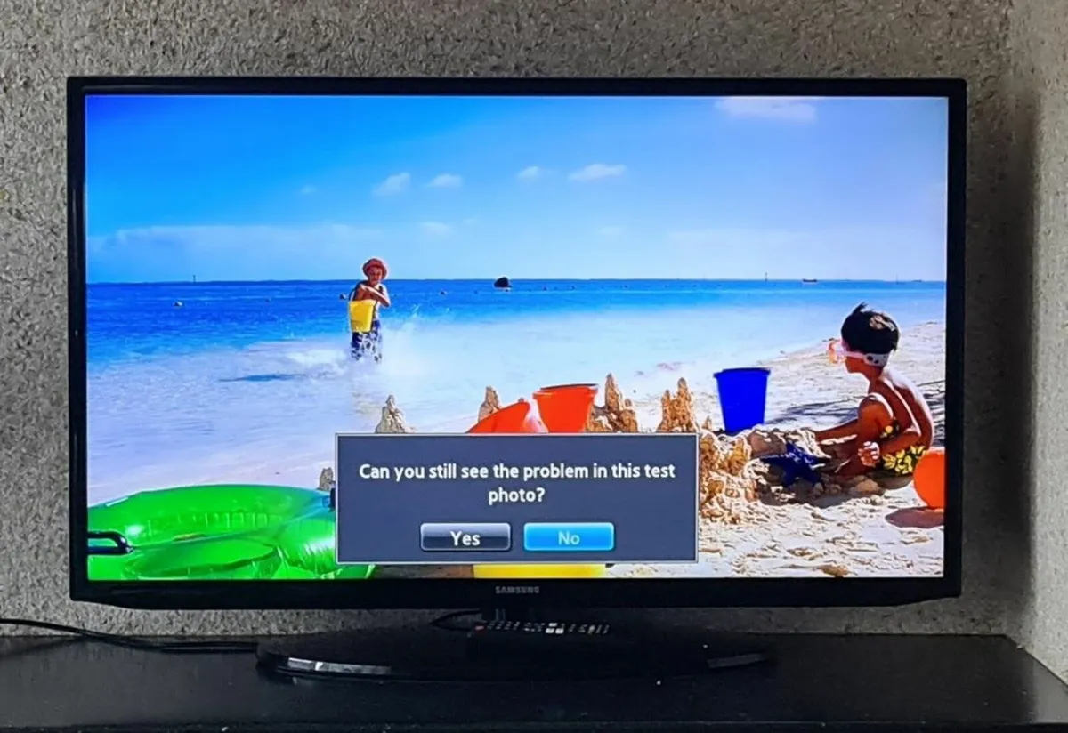 Samsung UE40EH5000K 40" Full HD LED TV NOT-SMART - Image 3