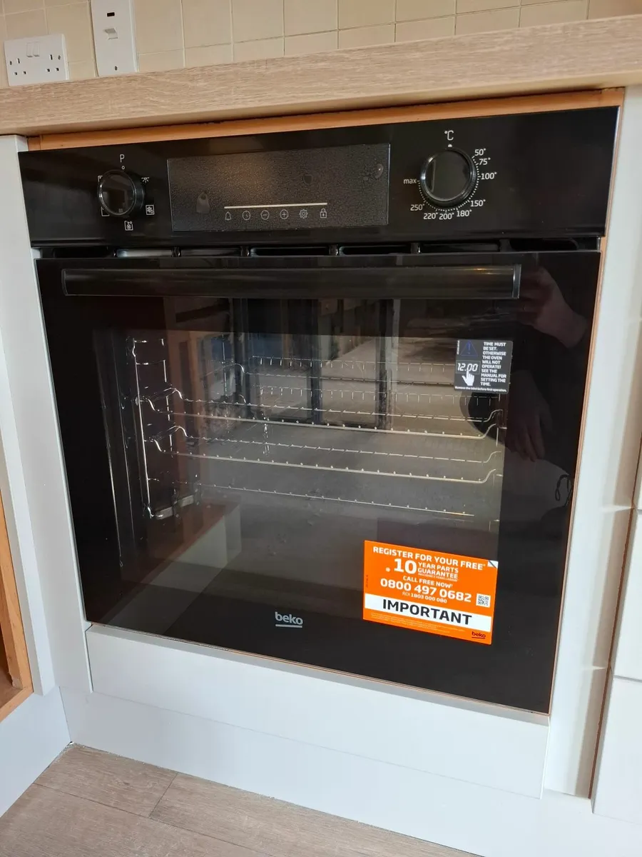 Beko Built-In Electric Oven - New - Image 1