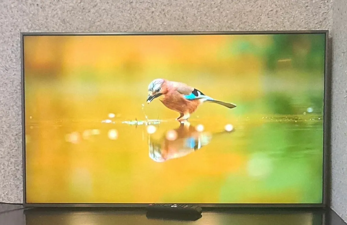 Samsung UE43TU7100K – 43” 4K Smart TV - Image 4