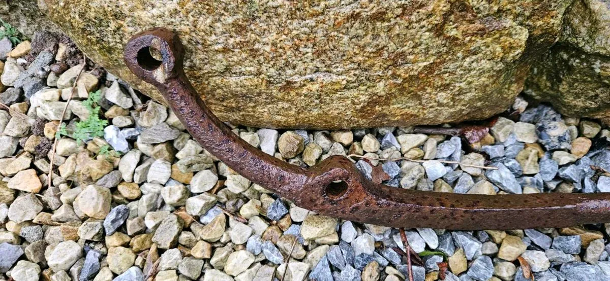 CAST IRON PUMP HANDLE - Image 3