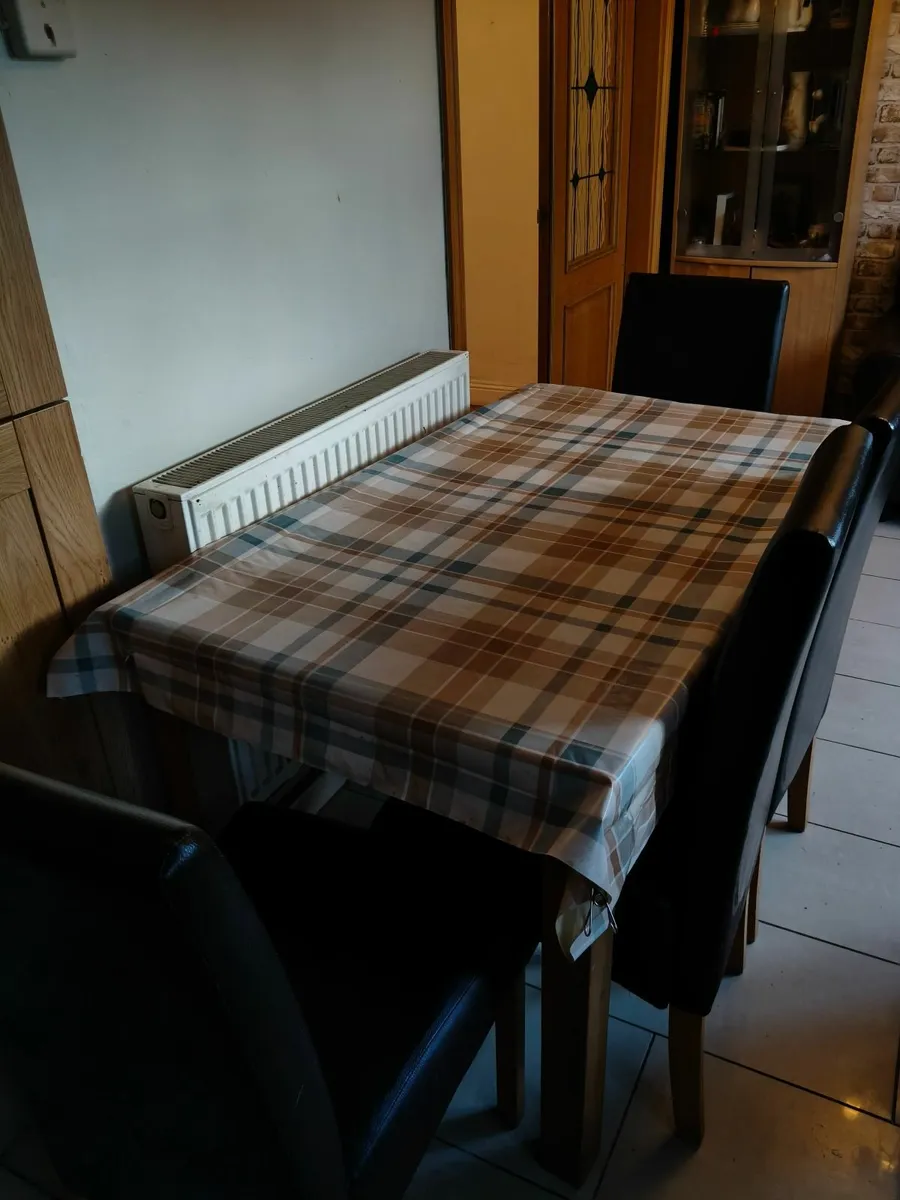 Free Dining table and chairs - Image 3