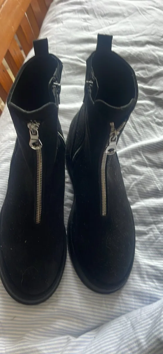 Shoes /boots - Image 4