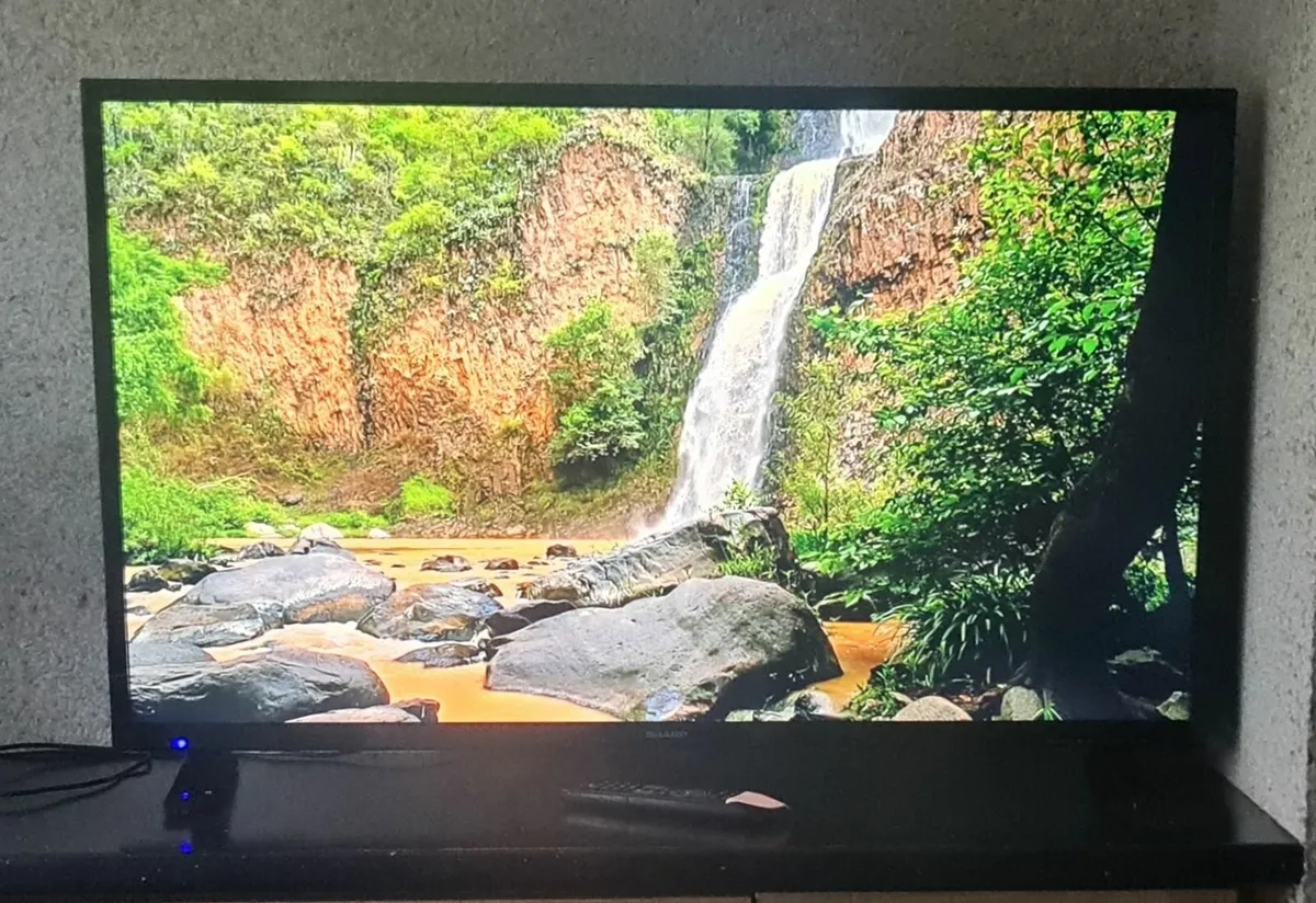 Sharp LC-48CFE4041K 48″ LED TV – Used - Image 3