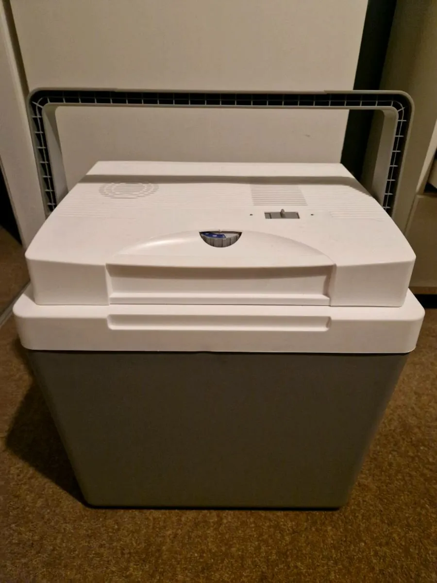 Cooler box - Image 1