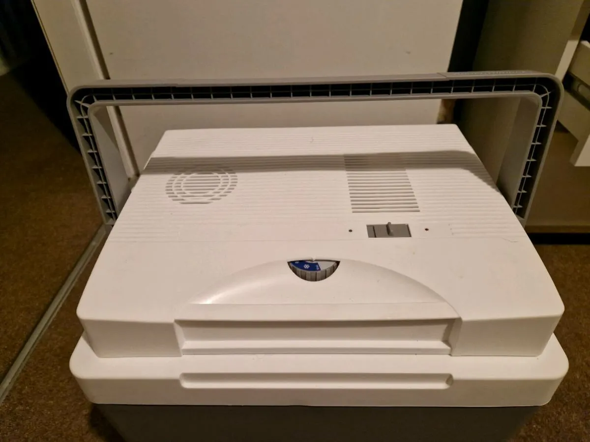 Cooler box - Image 2