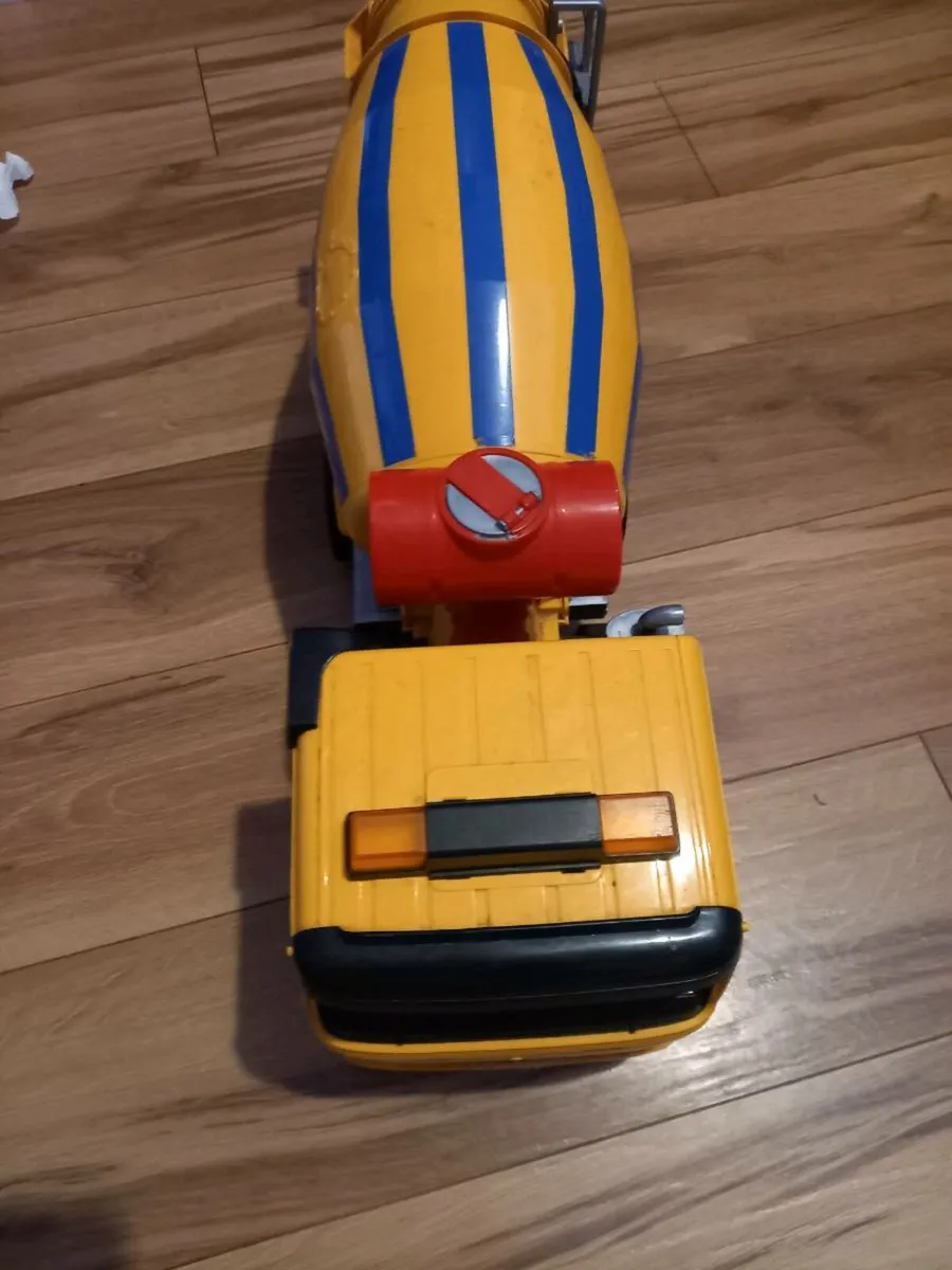 Brudar  ready mix lorry - Image 2