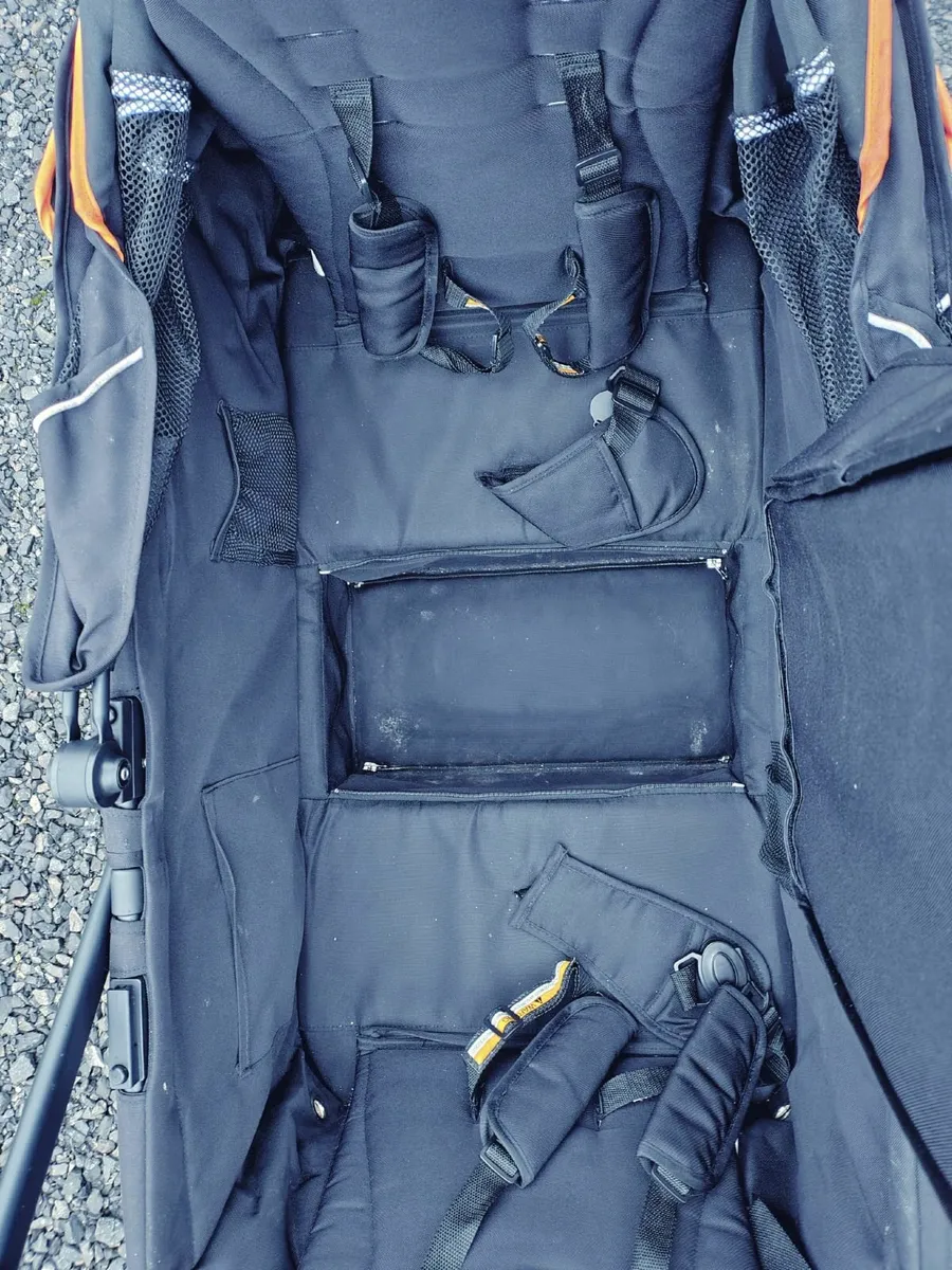 Outanabout nipper wagon double buggy - Image 2