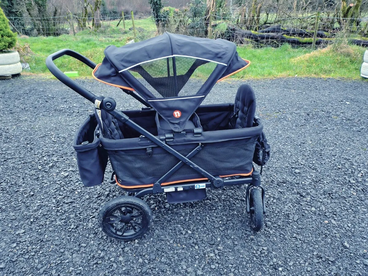 Outanabout nipper wagon double buggy - Image 1