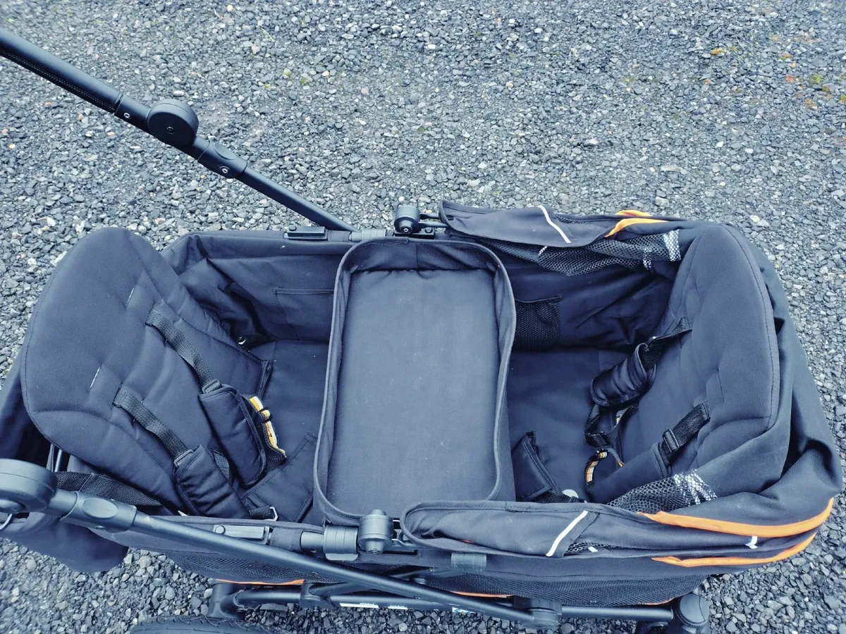 Outanabout nipper wagon double buggy - Image 3