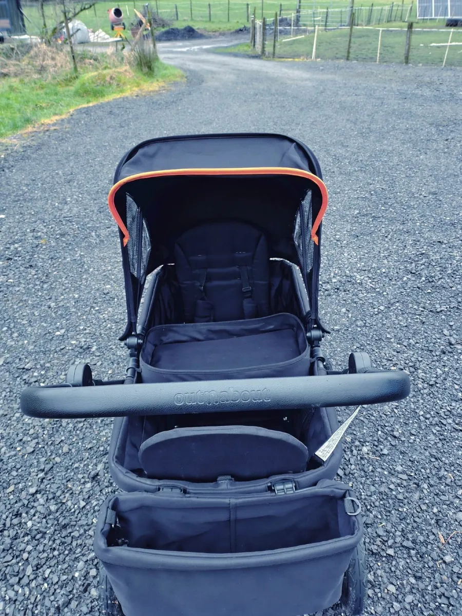 Outanabout nipper wagon double buggy - Image 4