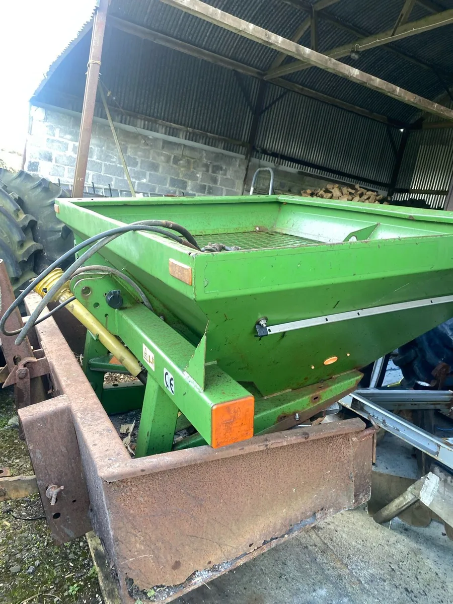Fertalizer spreader - Image 3