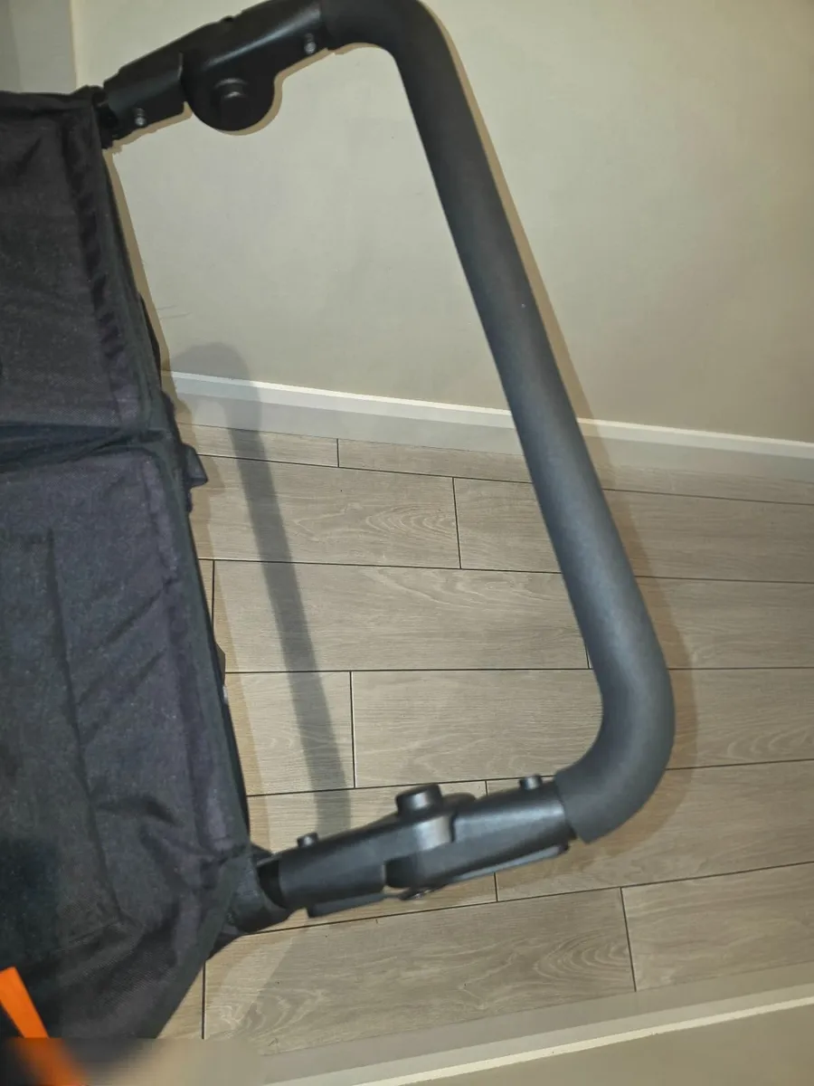 Out n about V5 double stroller - Image 1