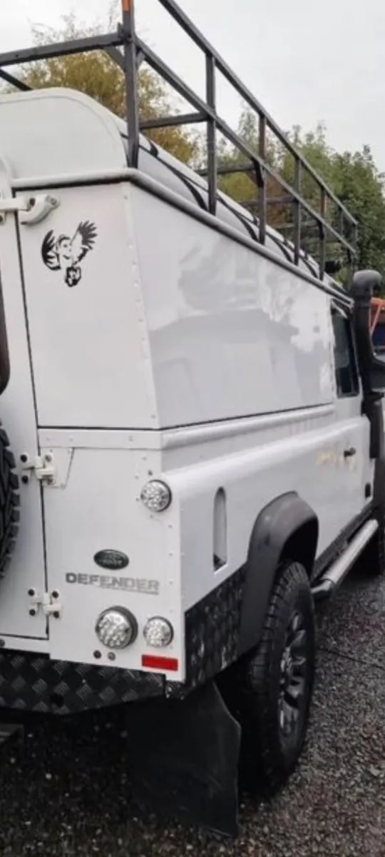 Land Rover Defender 2012 - Image 2