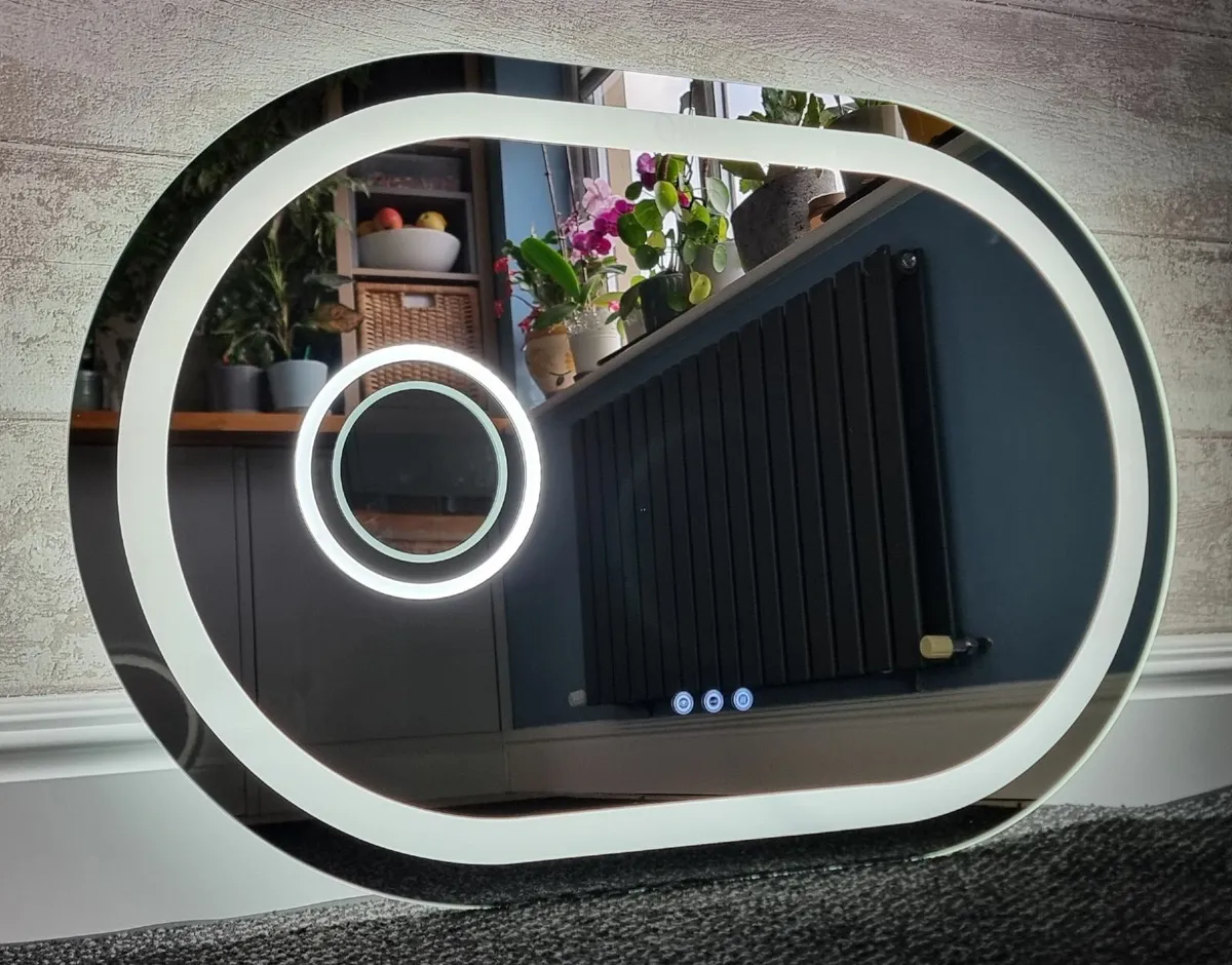 LED Bathroom Mirror makeup Fog Free Demister - Image 2