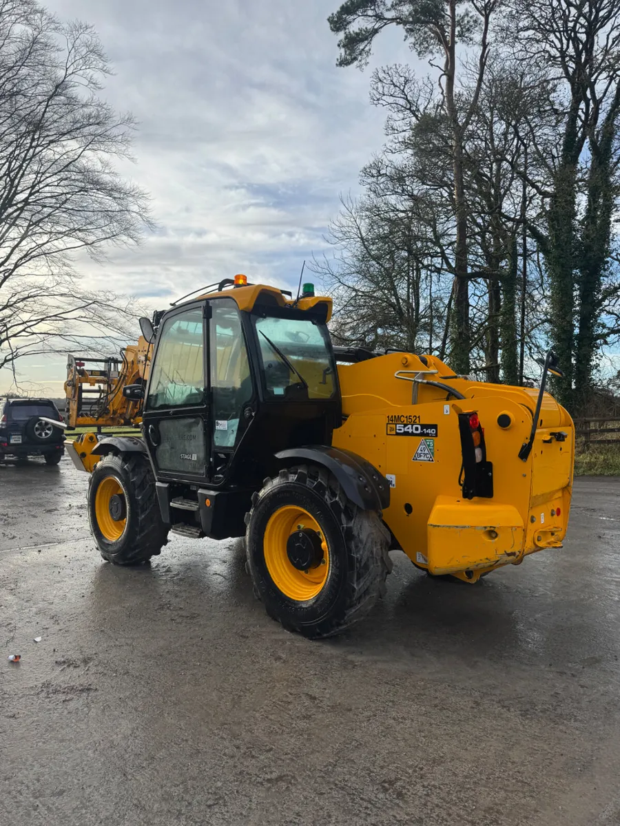 2022 JCB 540-140 - Image 1