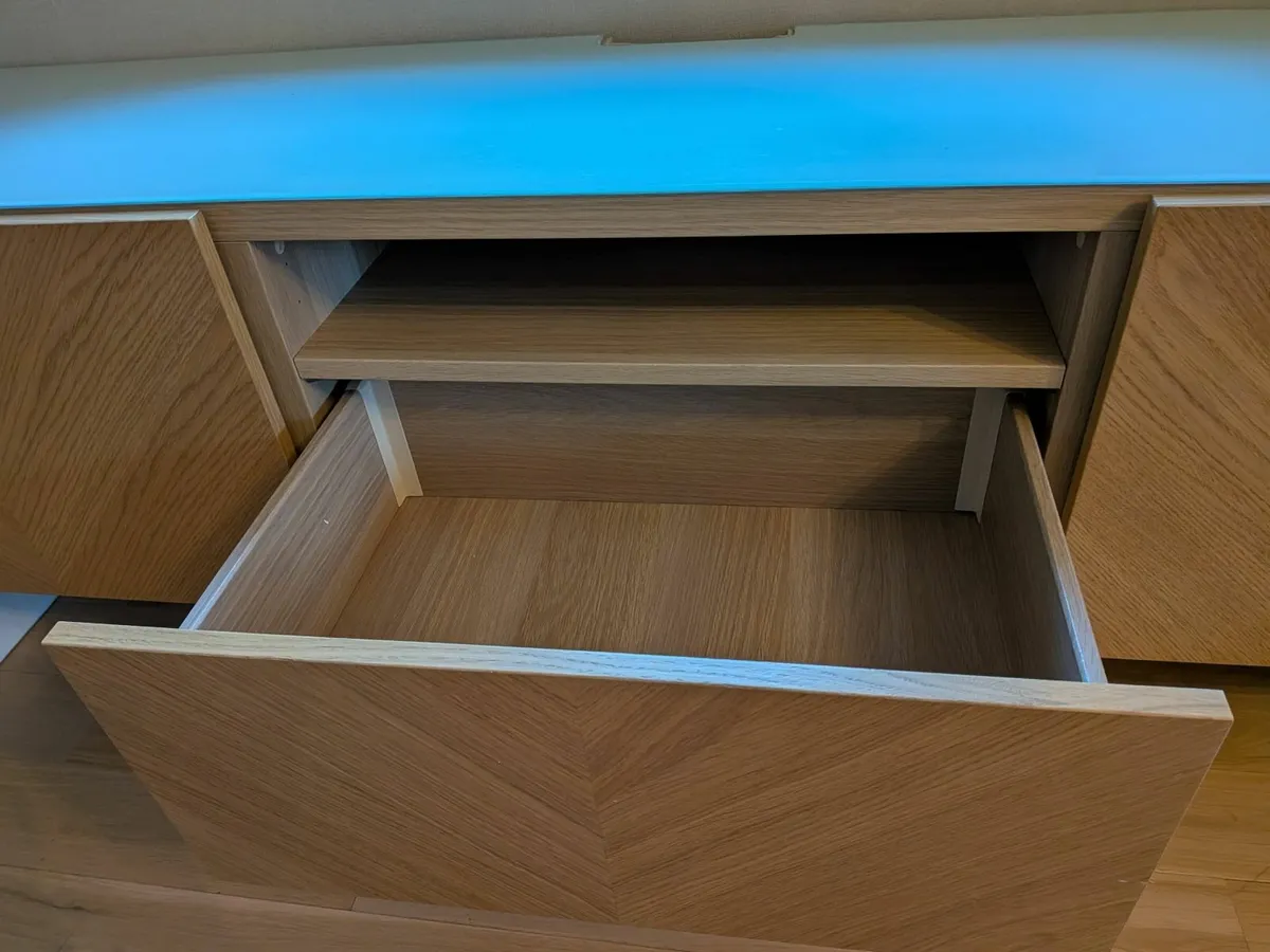 Wall mounted TV unit - Image 3