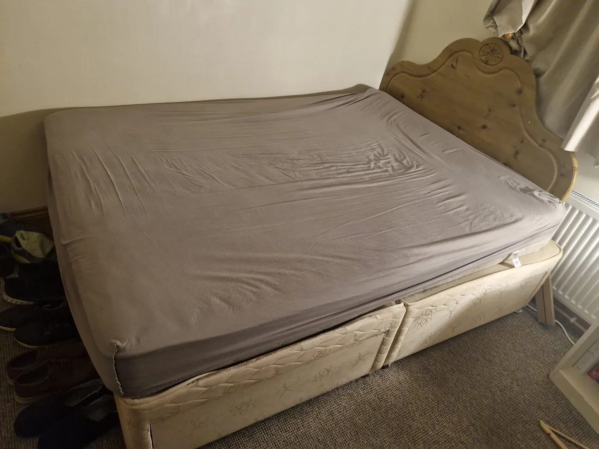 Double Bed - Image 2