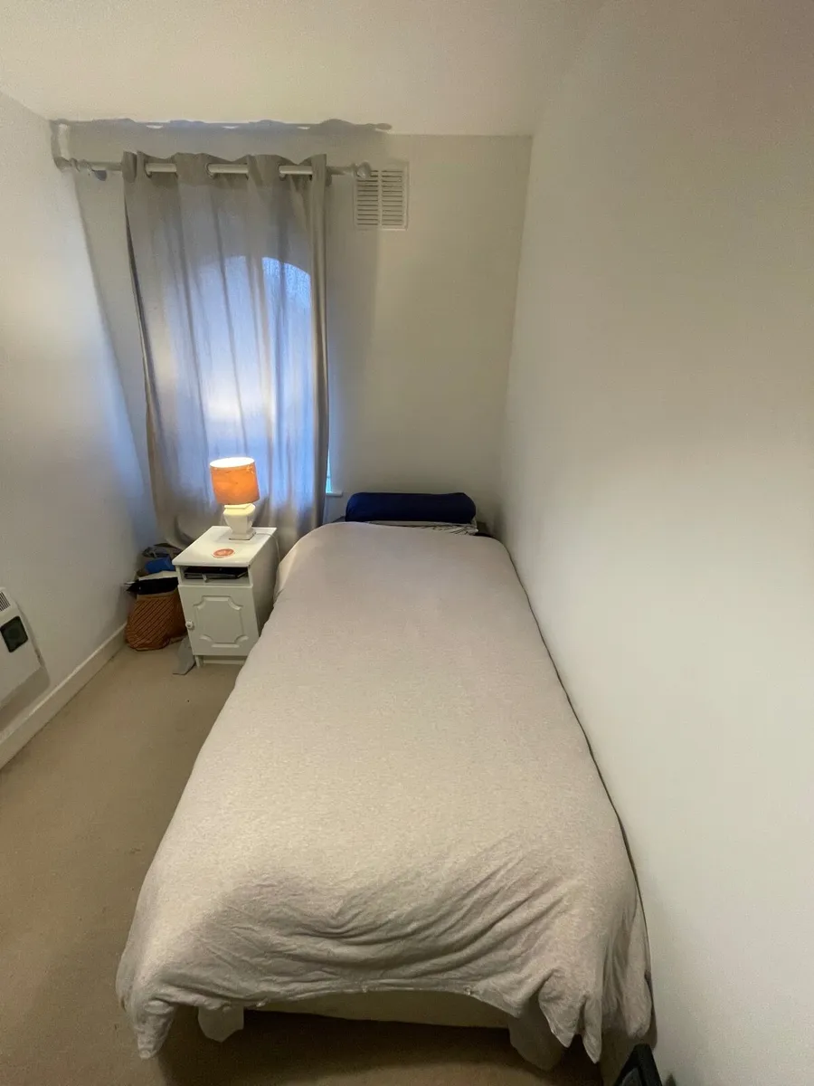 Single bed ( mattress & box) - Image 1