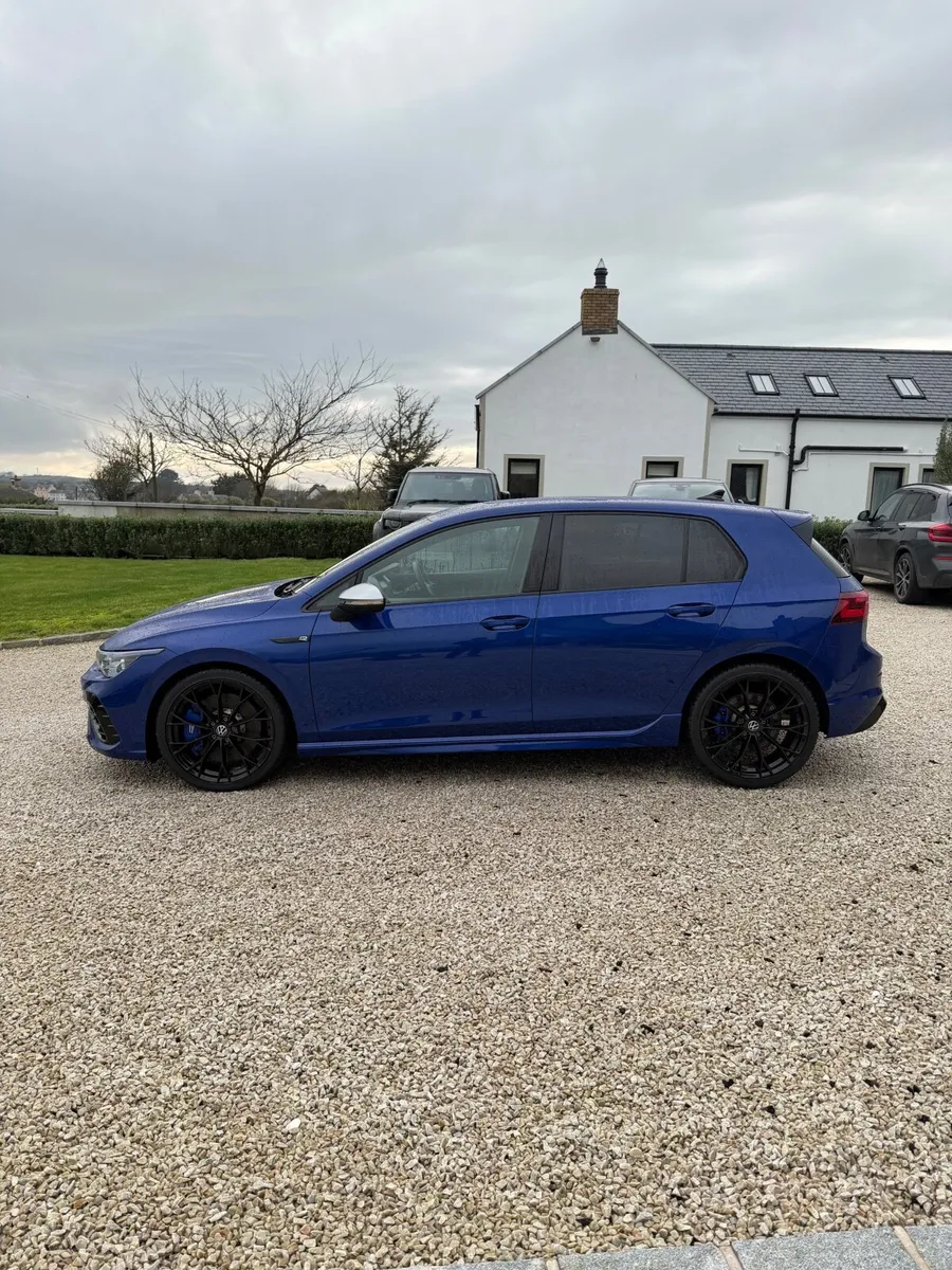 2024 Volkswagen Golf R TSI 4 Motion - Image 4