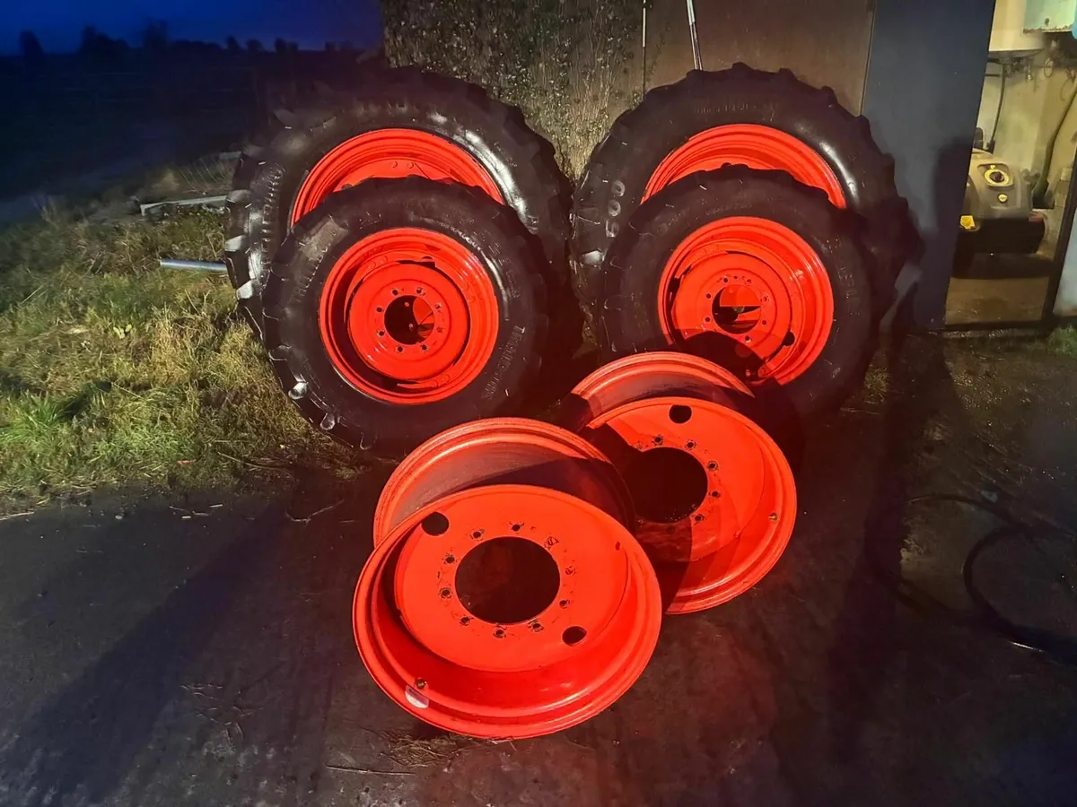 Tractor rims and tyres - Image 4
