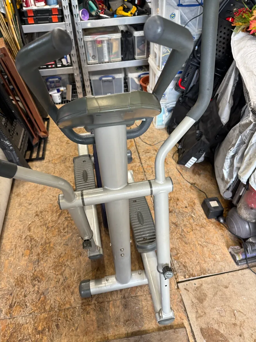 Cross Trainer - Tunturi - Image 3