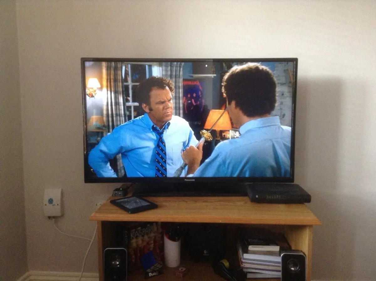 39 inches Panasonic LCD TV - Image 1